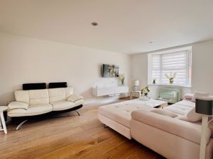 Living Room- click for photo gallery